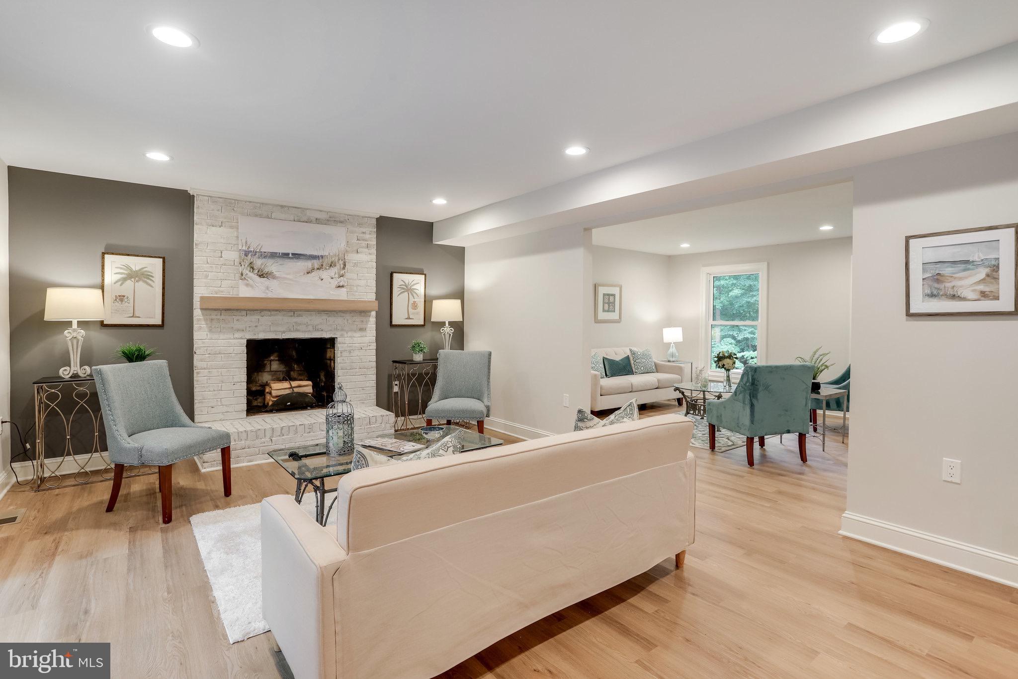 11208 Hunting Horn Lane Reston, VA 20191 - Photo 20 of 69 Wonderful entertaining space