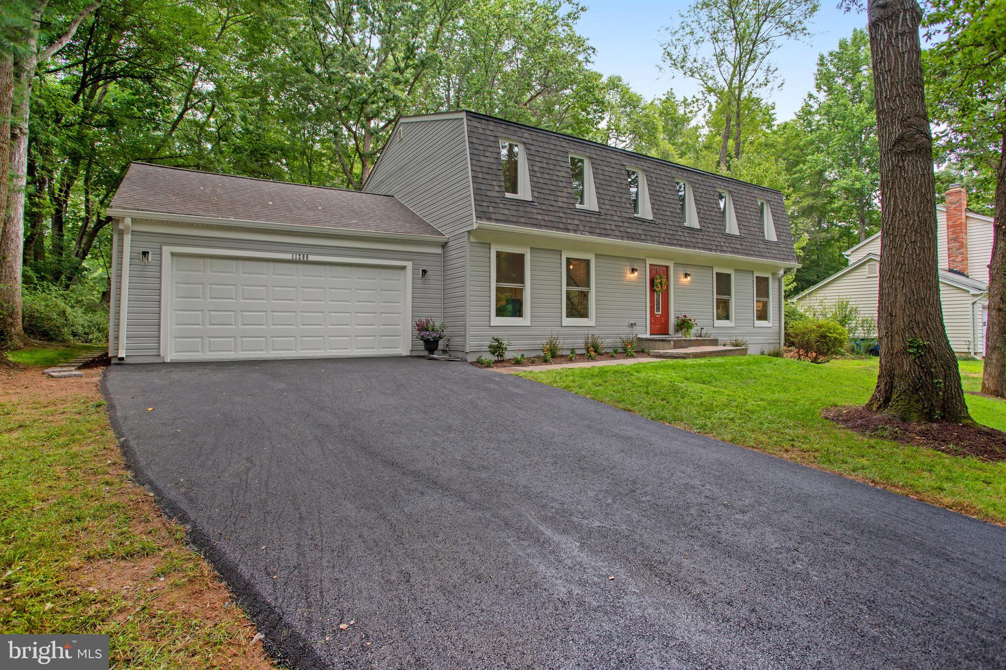 11208 Hunting Horn Lane Reston, VA 20191 - Photo 2 of 69 Front of home