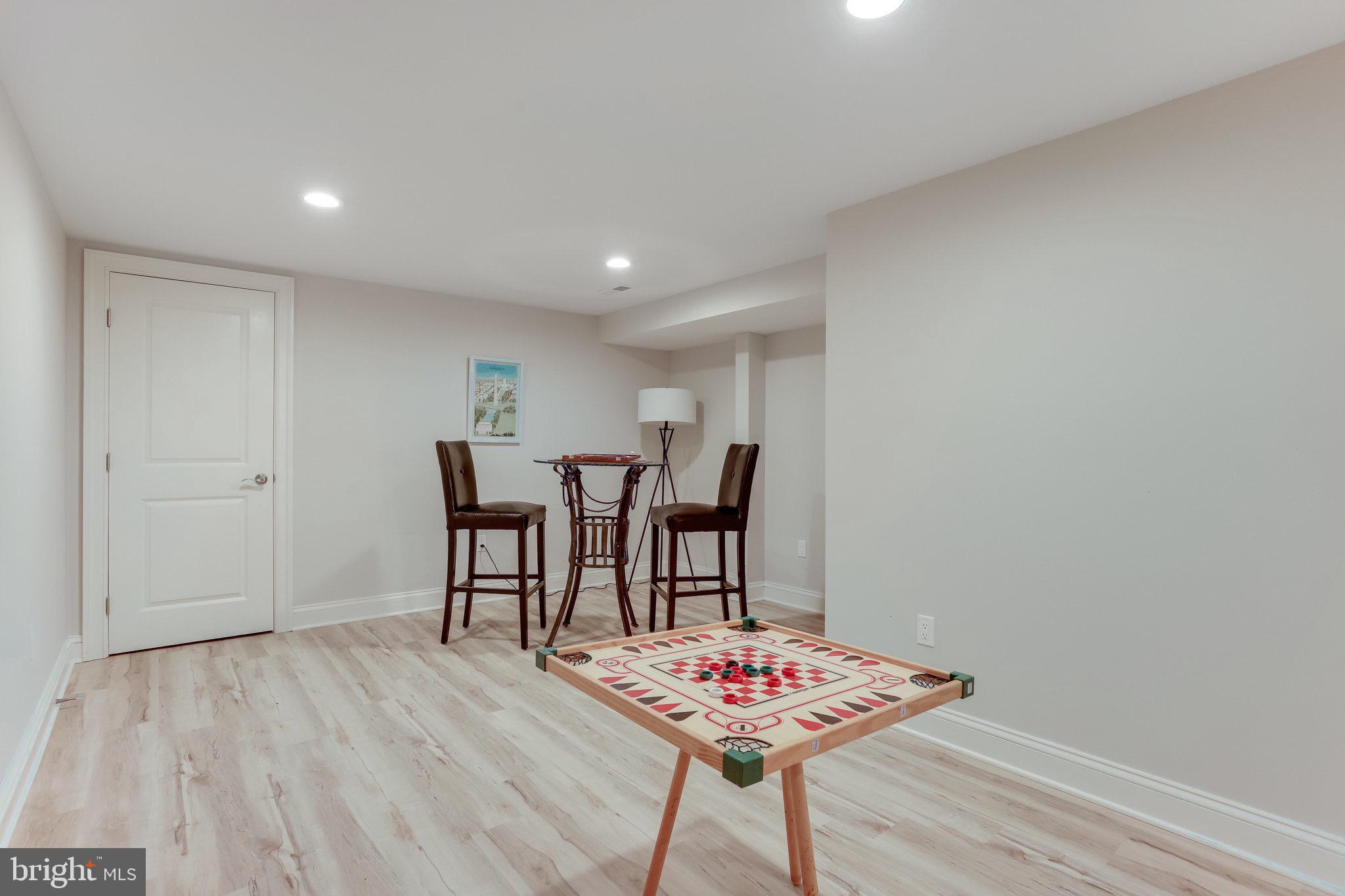 11208 Hunting Horn Lane Reston, VA 20191 - Photo 54 of 69 Gallery Image 54