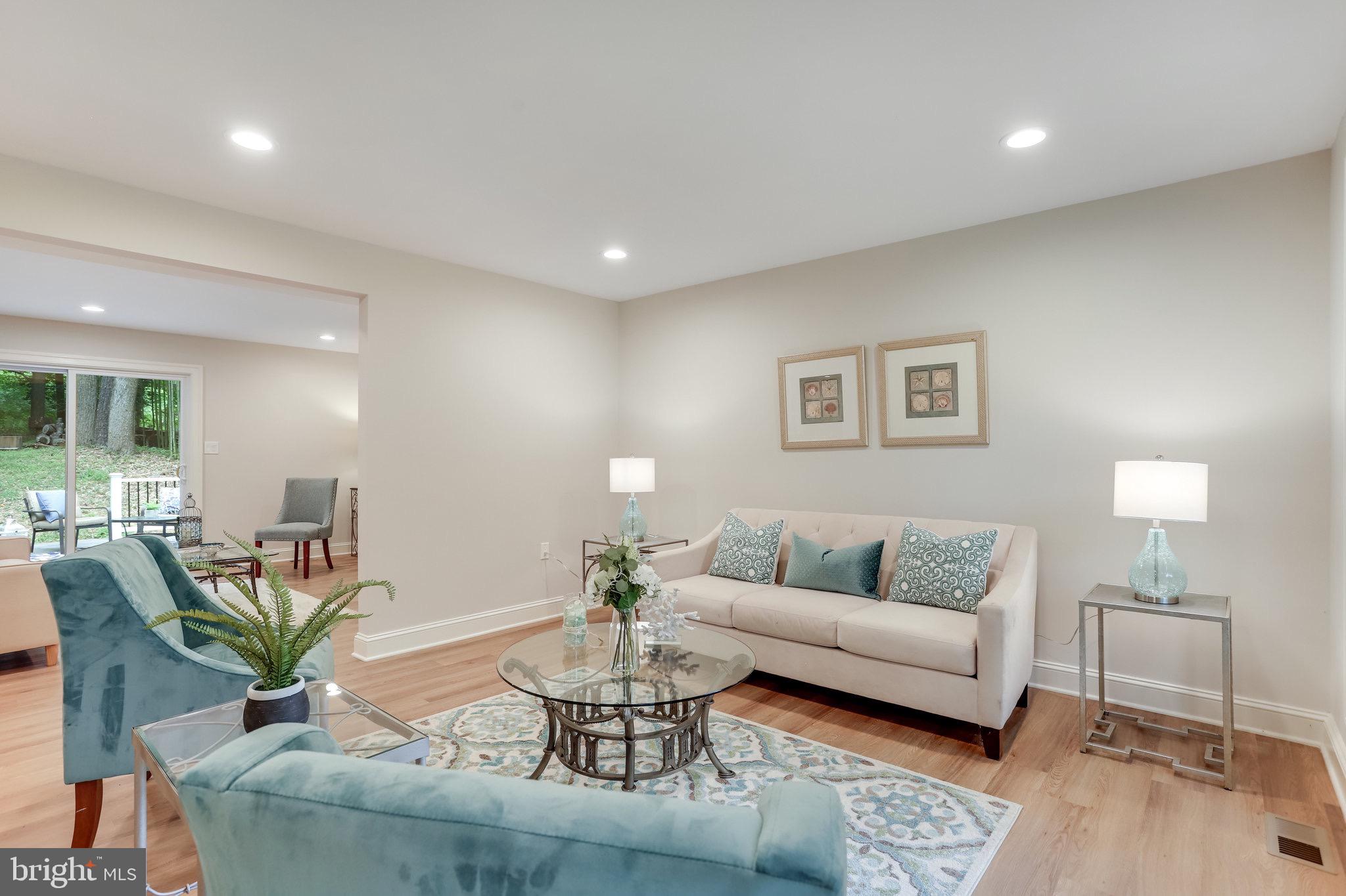 11208 Hunting Horn Lane Reston, VA 20191 - Photo 10 of 69 Spacious and bright