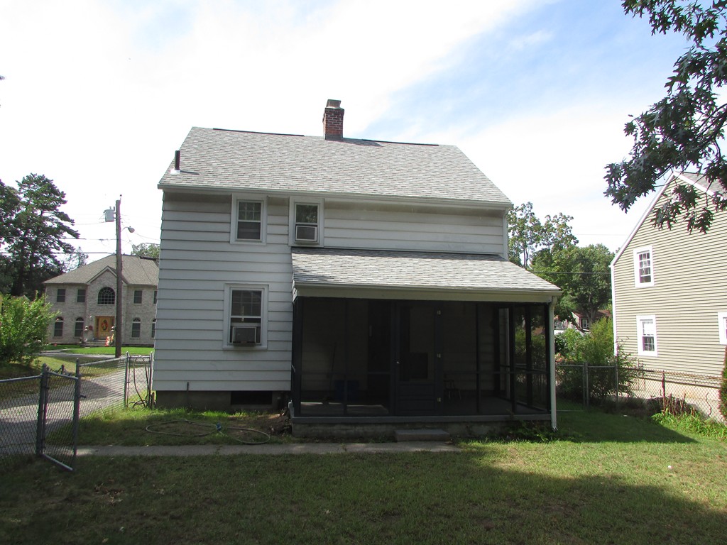 193 Dayton Street Springfield, MA 01118 - Photo 5 of 7
