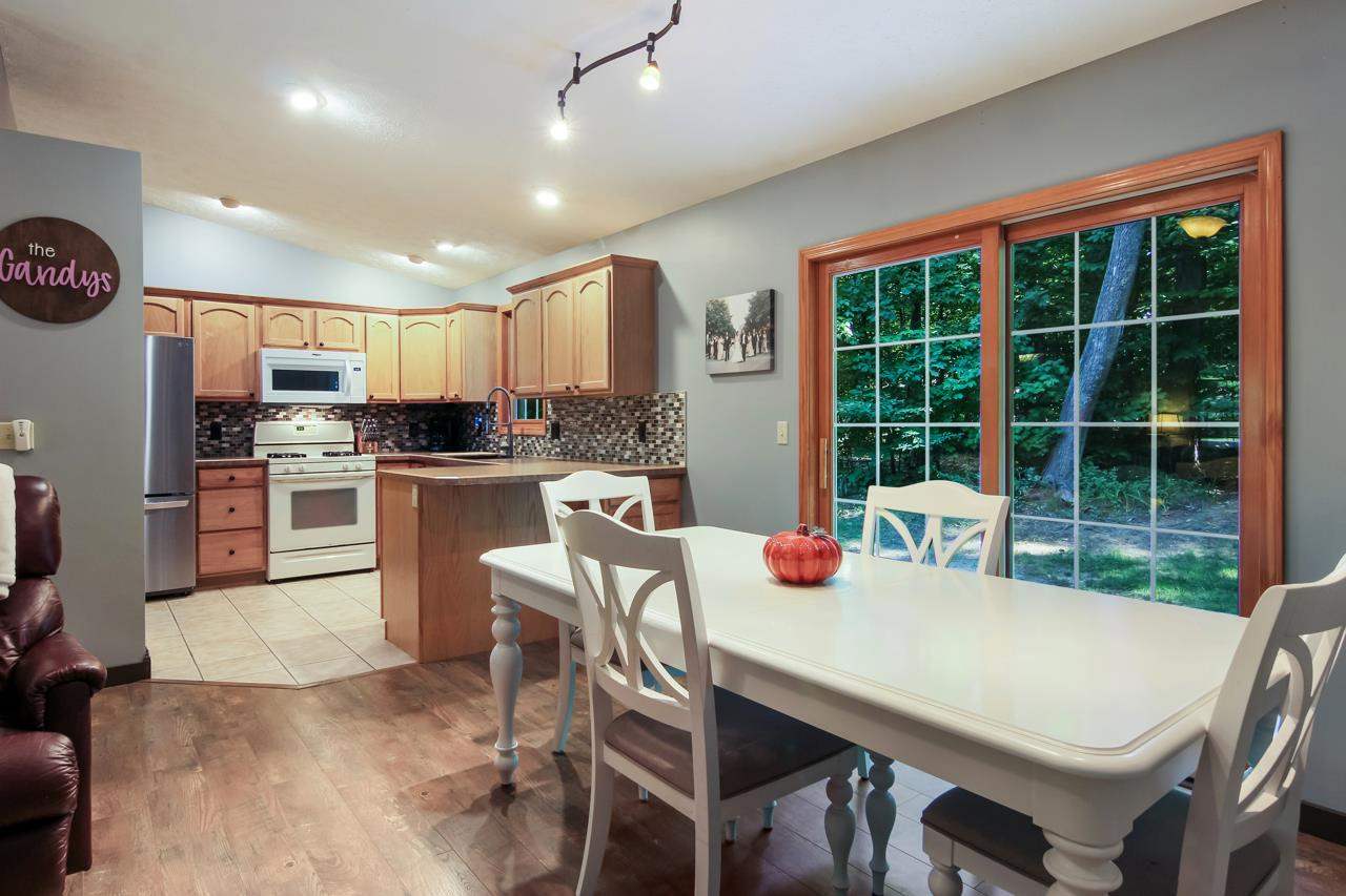5150 Goodrick Road Traverse City, MI 49684 - Photo 11 of 31 1892468-10.JPG