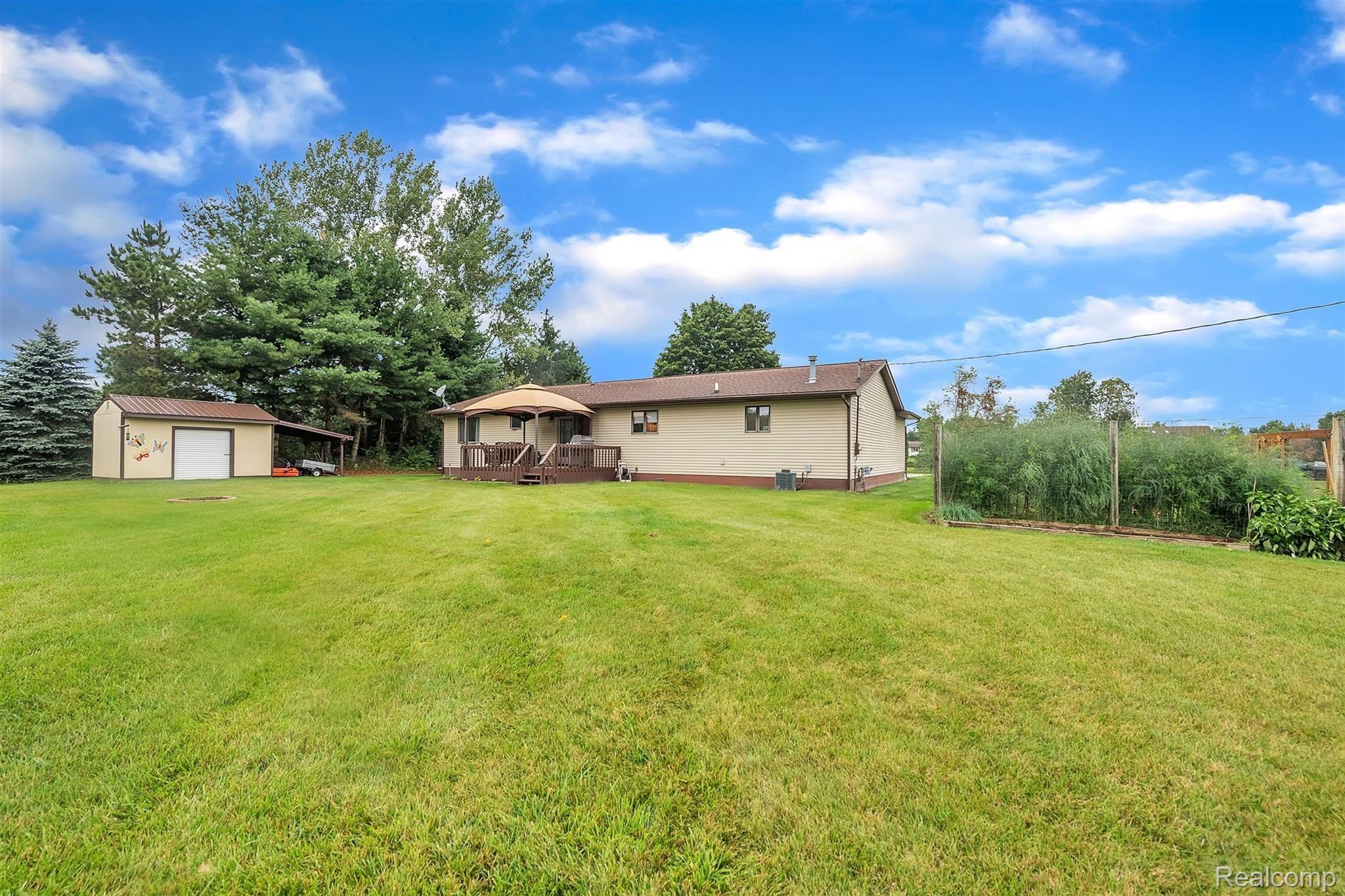 3876 Innisfree Road Howell, MI 48855 - Photo 28 of 31 Room to Roam