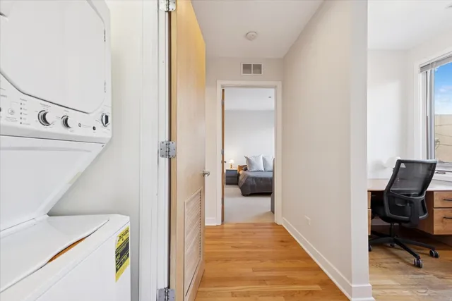 $395,000 | 2700 North Halsted Street, Unit 203, Chicago, IL 60614