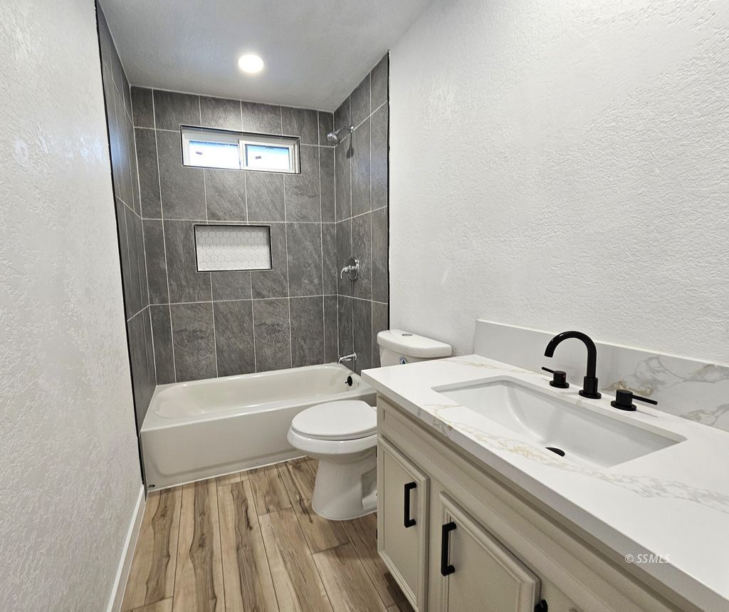 1332 West Willow Avenue Ridgecrest, CA 93555 - Photo 12 of 31