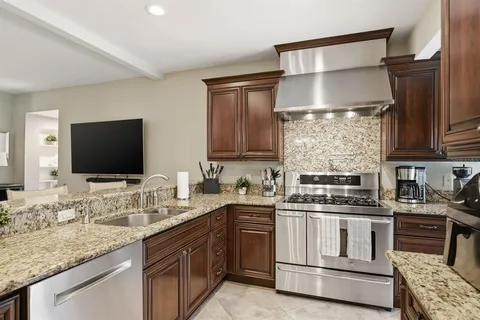 $1,250,000 | 888 16th Avenue North, St. Petersburg, FL 33704