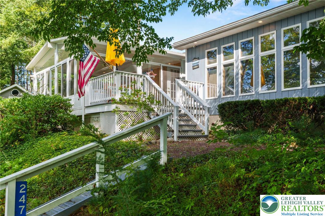 247 Echo Road Saylorsburg, PA 18353 - Photo 6 of 61
