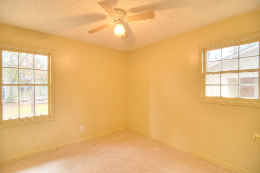 1741 Ricardo Street Valdosta, GA 31601 - Photo 18 of 32 Gallery Image 18
