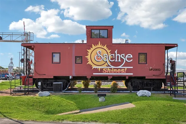 $799,999 | 2004 Bonanza Drive, Sachse, TX 75048