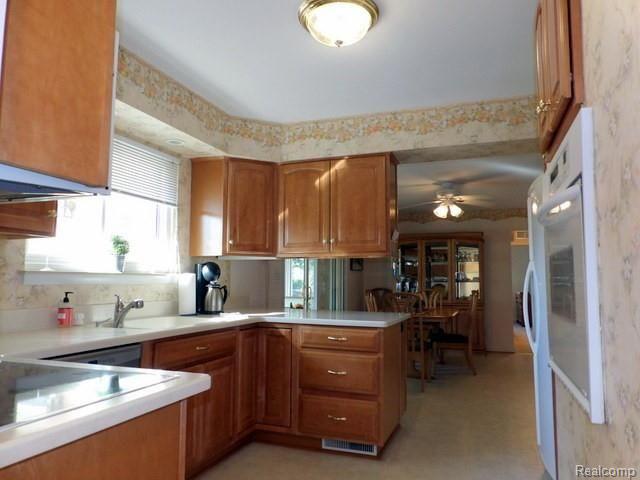 15325 Wick Road Allen Park, MI 48101 - Photo 17 of 45 BEAUTIFUL REMODELED EAT-IN KITCHEN!