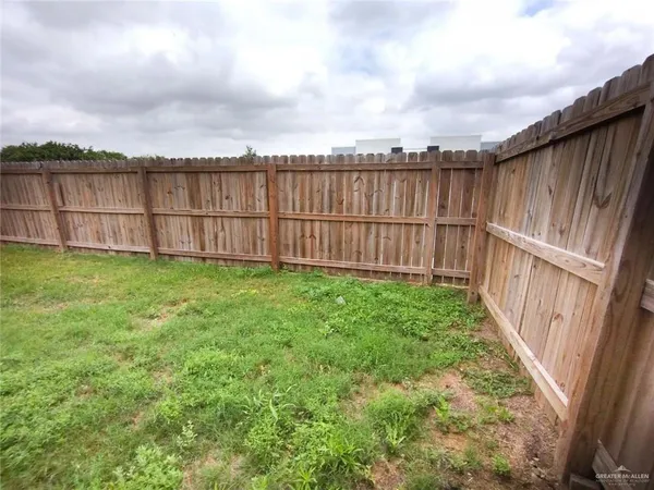 $1,200 | 1001 North Maryland Street, Unit 2, Alton, TX 78573