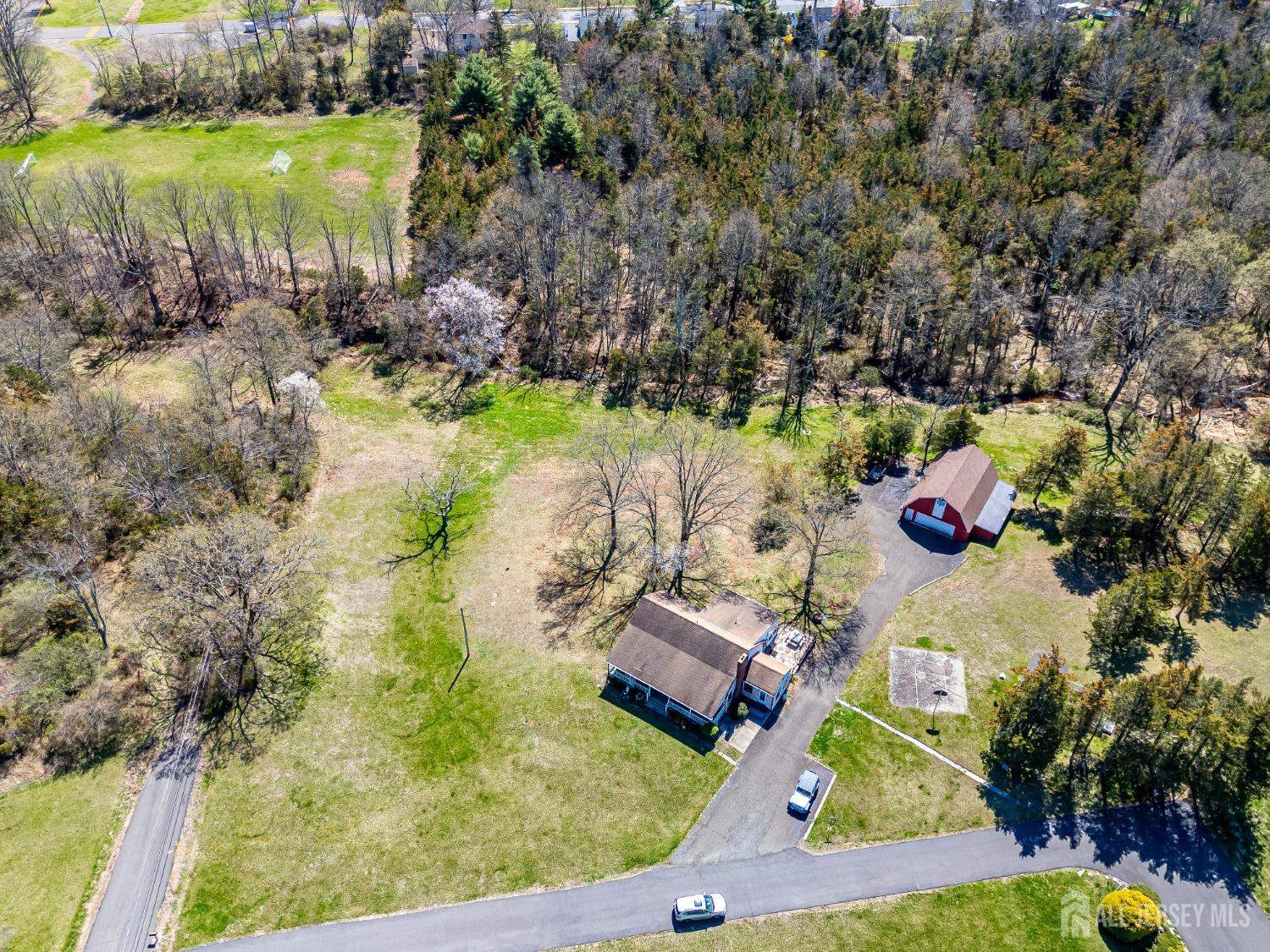 80 Gates Road Somerset, NJ 08873 - Photo 6 of 56 Gallery Image 6