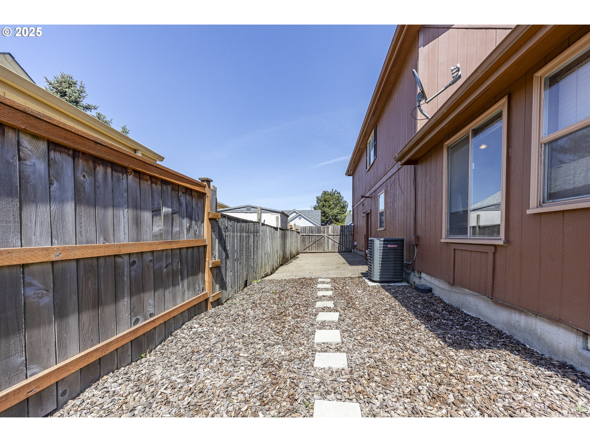 976 Marquet Way Eugene, OR 97401 - Photo 41 of 45