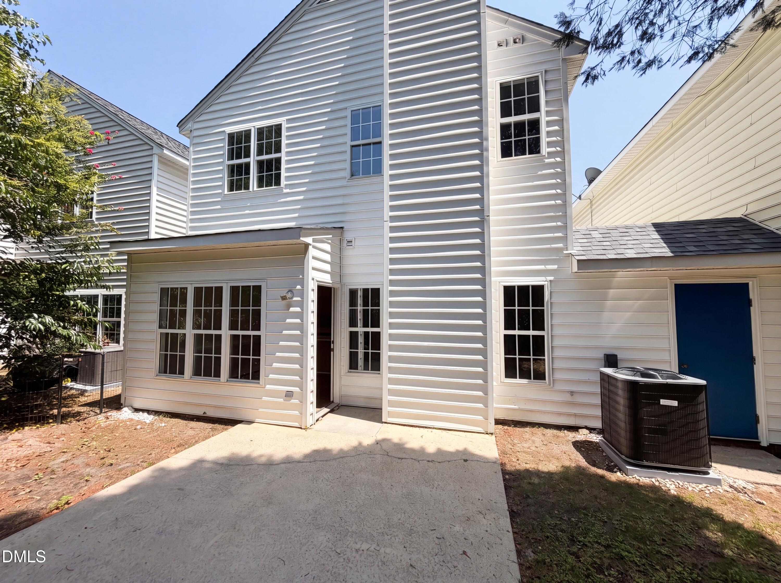 4115 Beaufain Street Raleigh, NC 27604 - Photo 14 of 17 photo_05