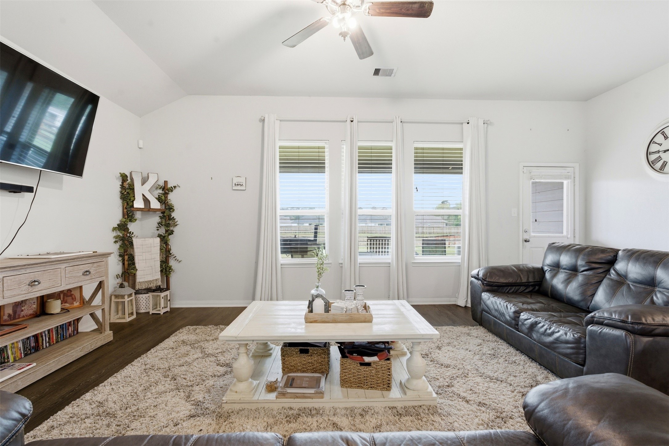 527 Kickapoo Drive Anahuac, TX 77514 - Photo 26 of 46