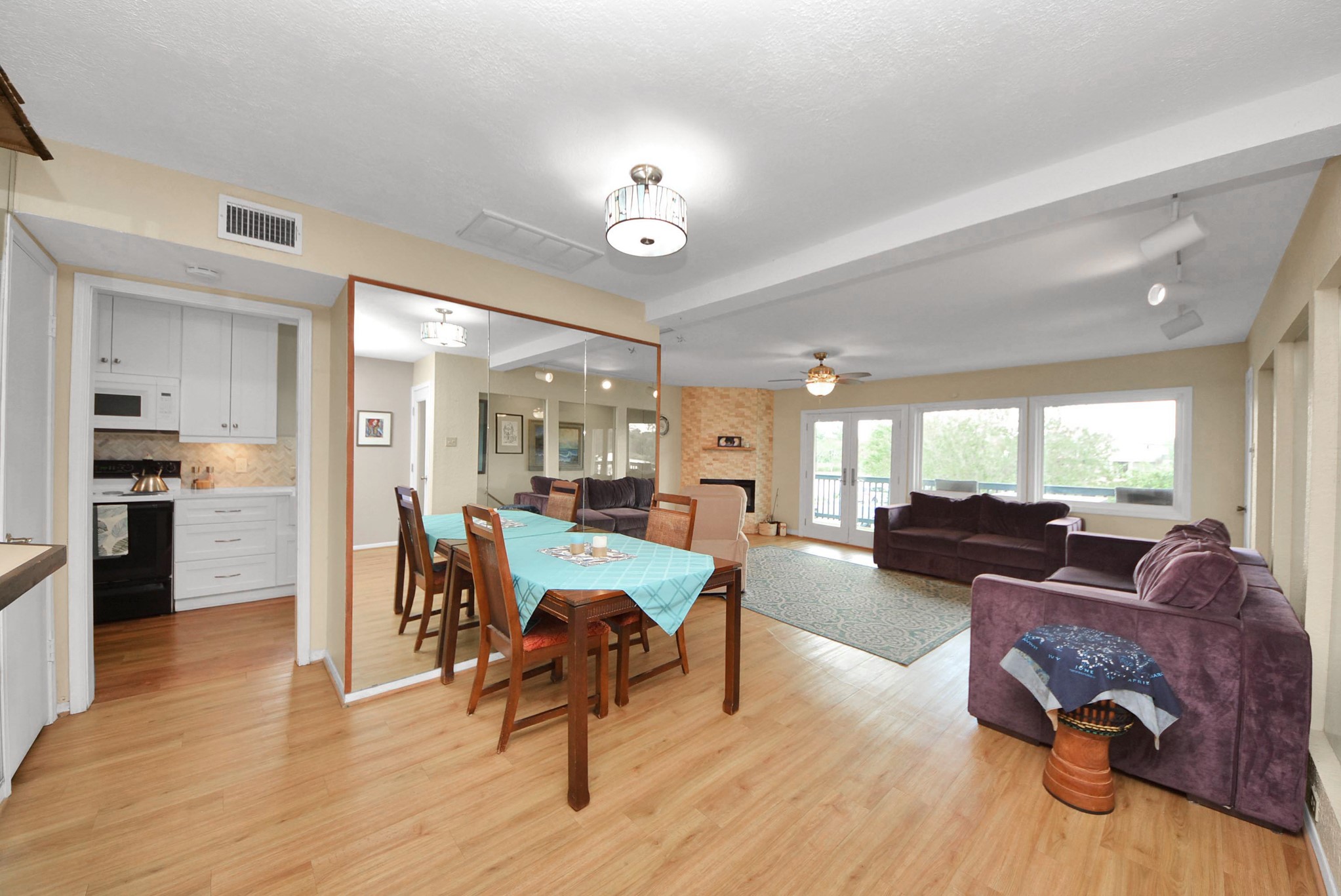 2117 Casa Rio Circle Dickinson, TX 77539 - Photo 11 of 23 a living room with furniture and a wooden floor