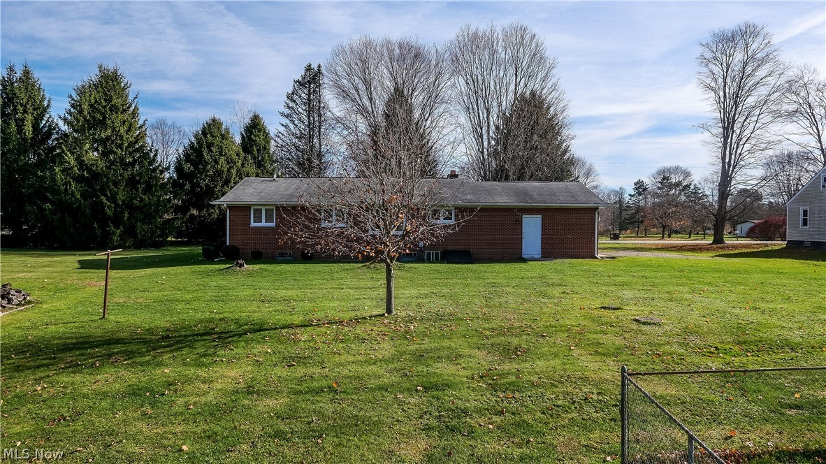 10585 Hopkins Road Garrettsville, OH 44231 - Photo 11 of 32