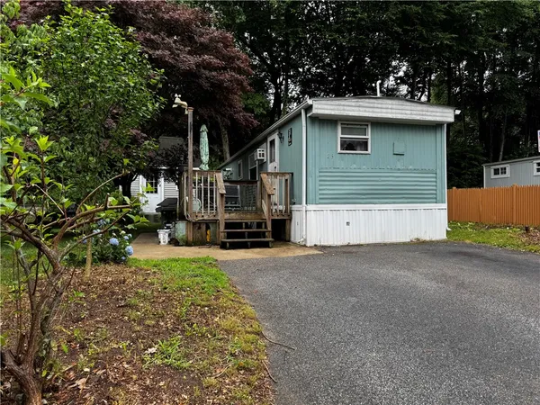 $99,000 | 23 Woodridge Road, Burrillville, RI 02839