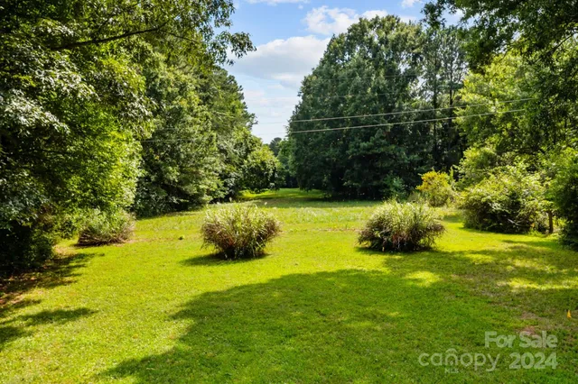 a view of an outdoor space and a yard