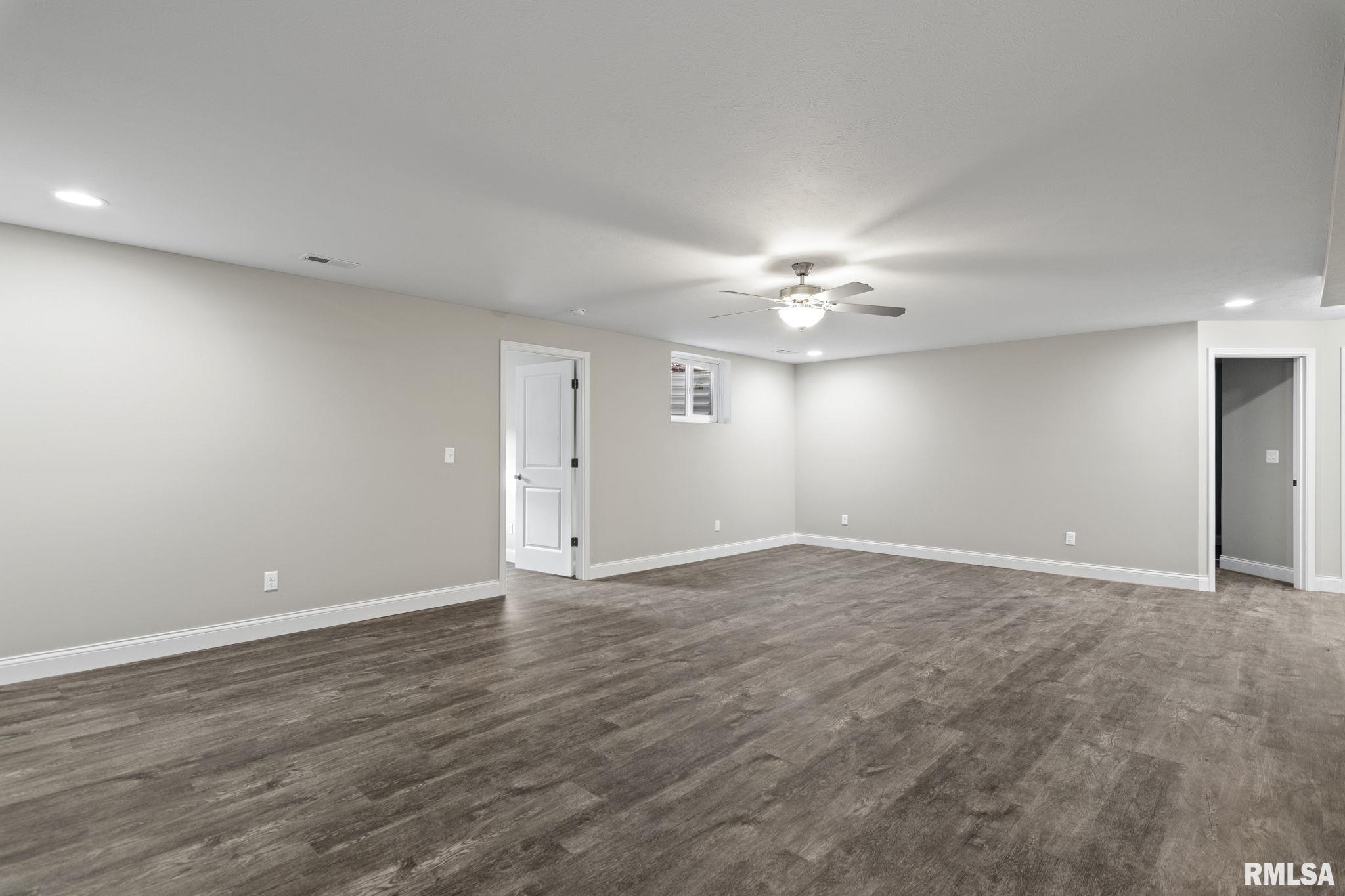 3604 Peach Tree Drive Springfield, IL 62711 - Photo 32 of 43 Gallery Image 32