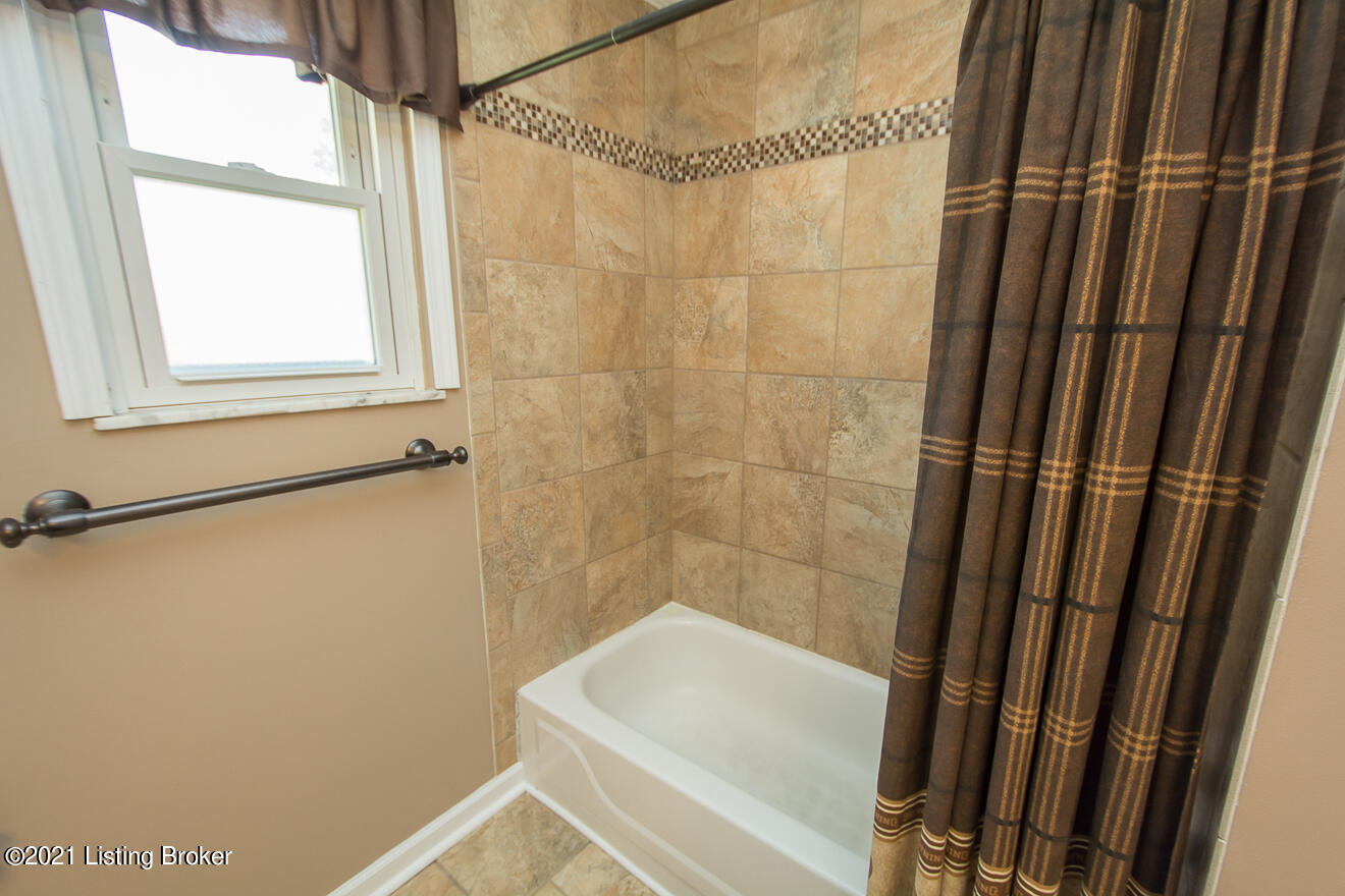 4242 Flatlick Road Mount Washington, KY 40047 - Photo 27 of 47 FlatLick -26