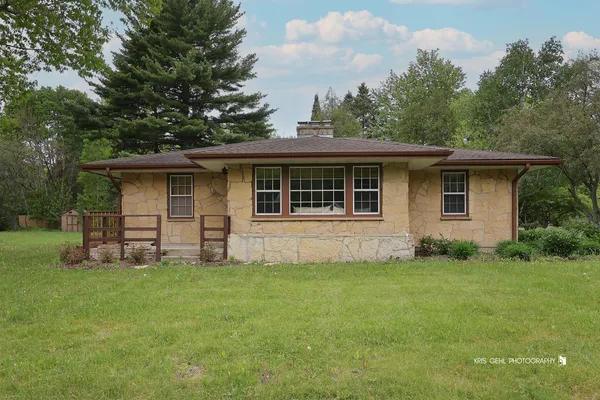 $350,000 | 3320 Sharon Place, Zion, IL 60099