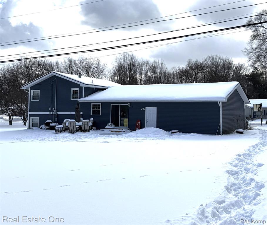 444 Riddle Street Howell, MI 48843 - Photo 2 of 29 Gallery Image 2