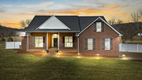 $699,900 | 555 Old Woodbury Pike, Readyville, TN 37149