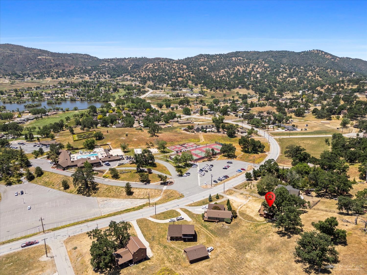 29551 North Lower Valley Road Tehachapi, CA 93561 - Photo 2 of 31 Gallery Image 2