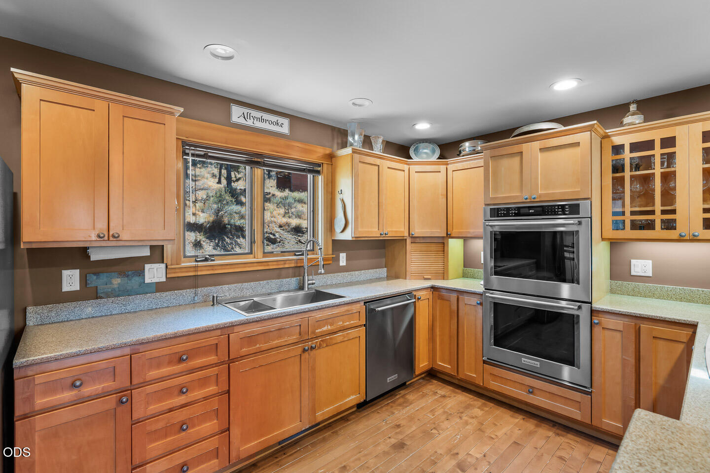 70090 McKenzie Canyon Road Sisters, OR 97759 - Photo 8 of 58