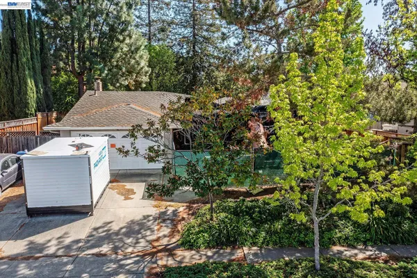 $1,600,000 | 1672 VÃa Sombrio, Fremont, CA 94539