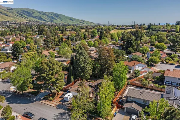 $1,600,000 | 1672 VÃa Sombrio, Fremont, CA 94539