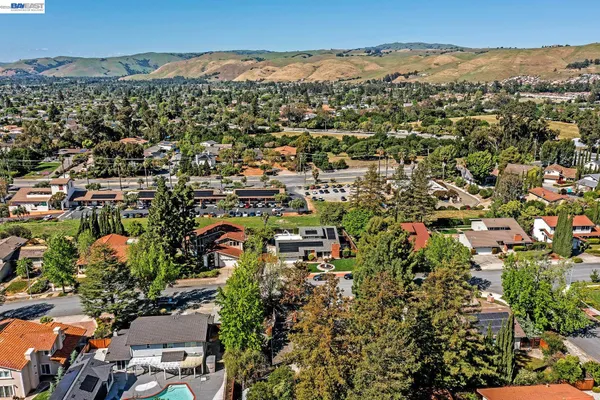 $1,600,000 | 1672 VÃa Sombrio, Fremont, CA 94539