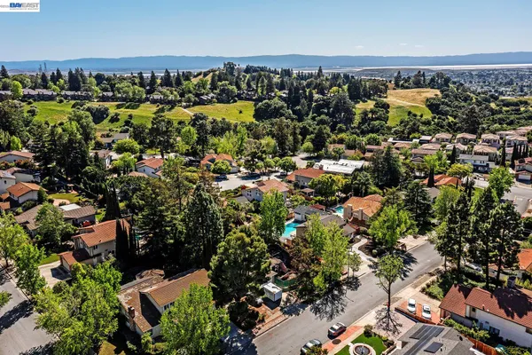 $1,600,000 | 1672 VÃa Sombrio, Fremont, CA 94539