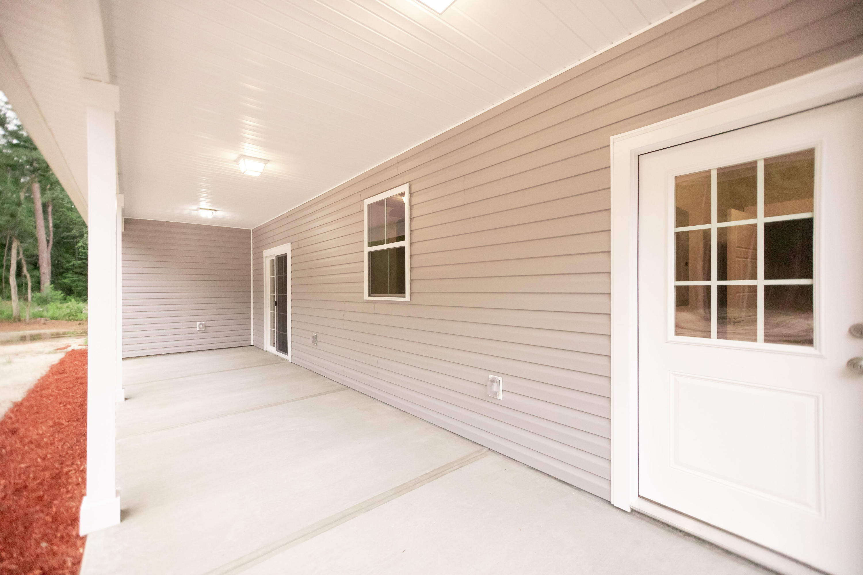 610 Hiers Corner Road Walterboro, SC 29488 - Photo 31 of 41 Back patio