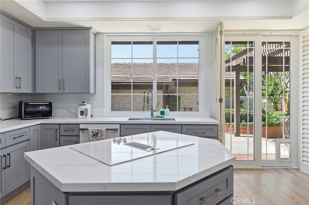 651 Edith Way Long Beach, CA 90807 - Photo 15 of 55