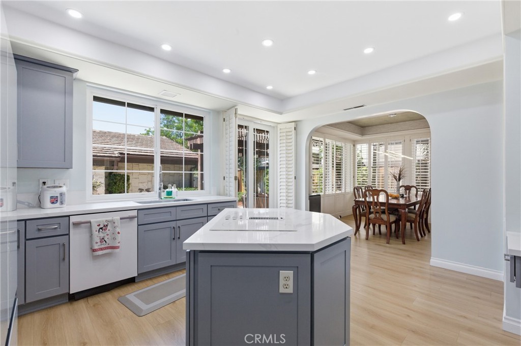 651 Edith Way Long Beach, CA 90807 - Photo 16 of 55
