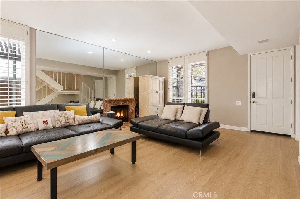 651 Edith Way Long Beach, CA 90807 - Photo 6 of 55