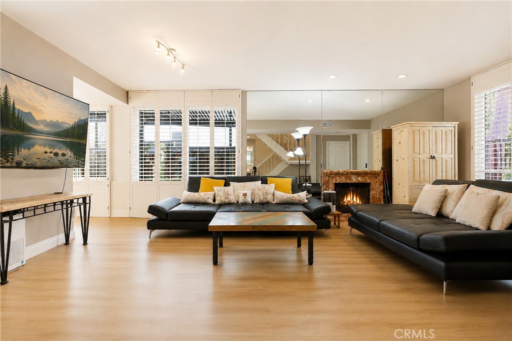 651 Edith Way Long Beach, CA 90807 - Photo 7 of 55