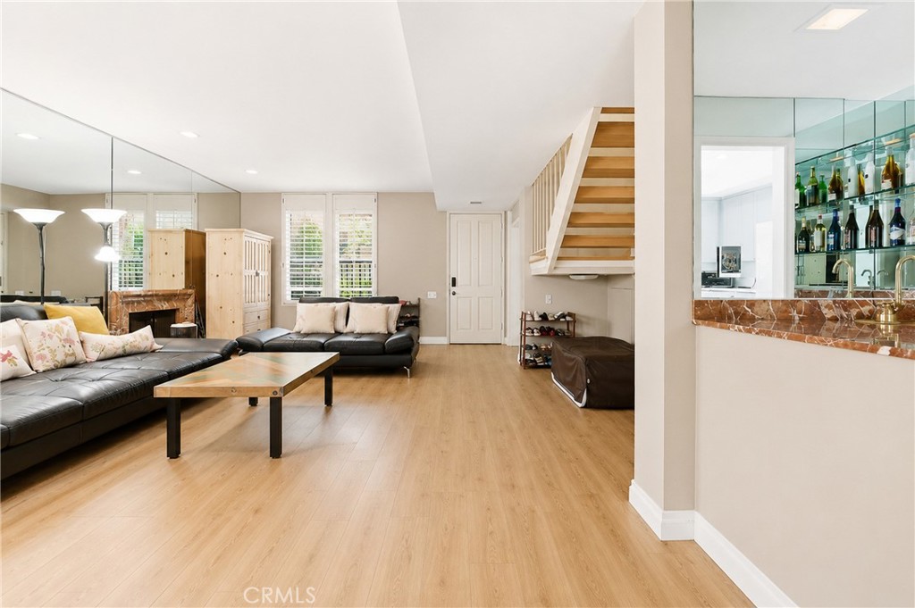 651 Edith Way Long Beach, CA 90807 - Photo 8 of 55