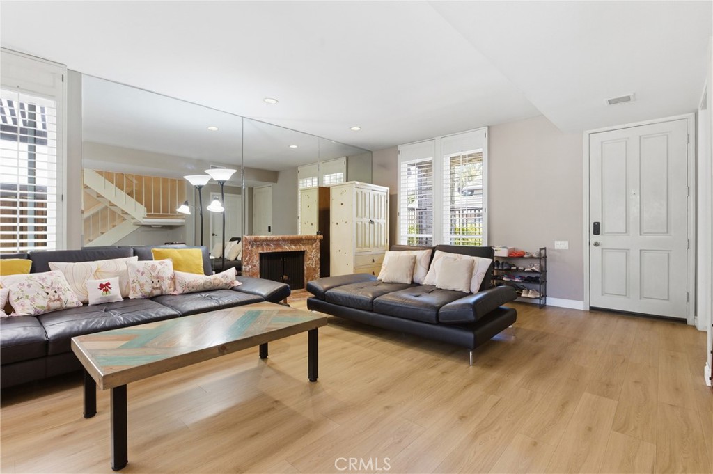 651 Edith Way Long Beach, CA 90807 - Photo 9 of 55