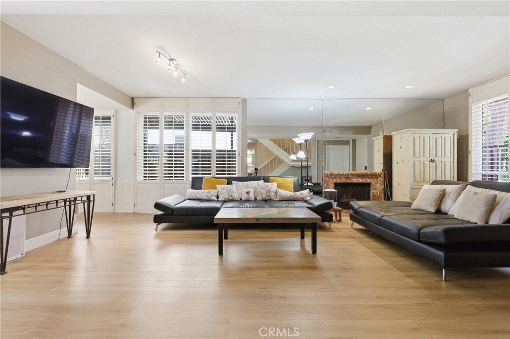 651 Edith Way Long Beach, CA 90807 - Photo 10 of 55