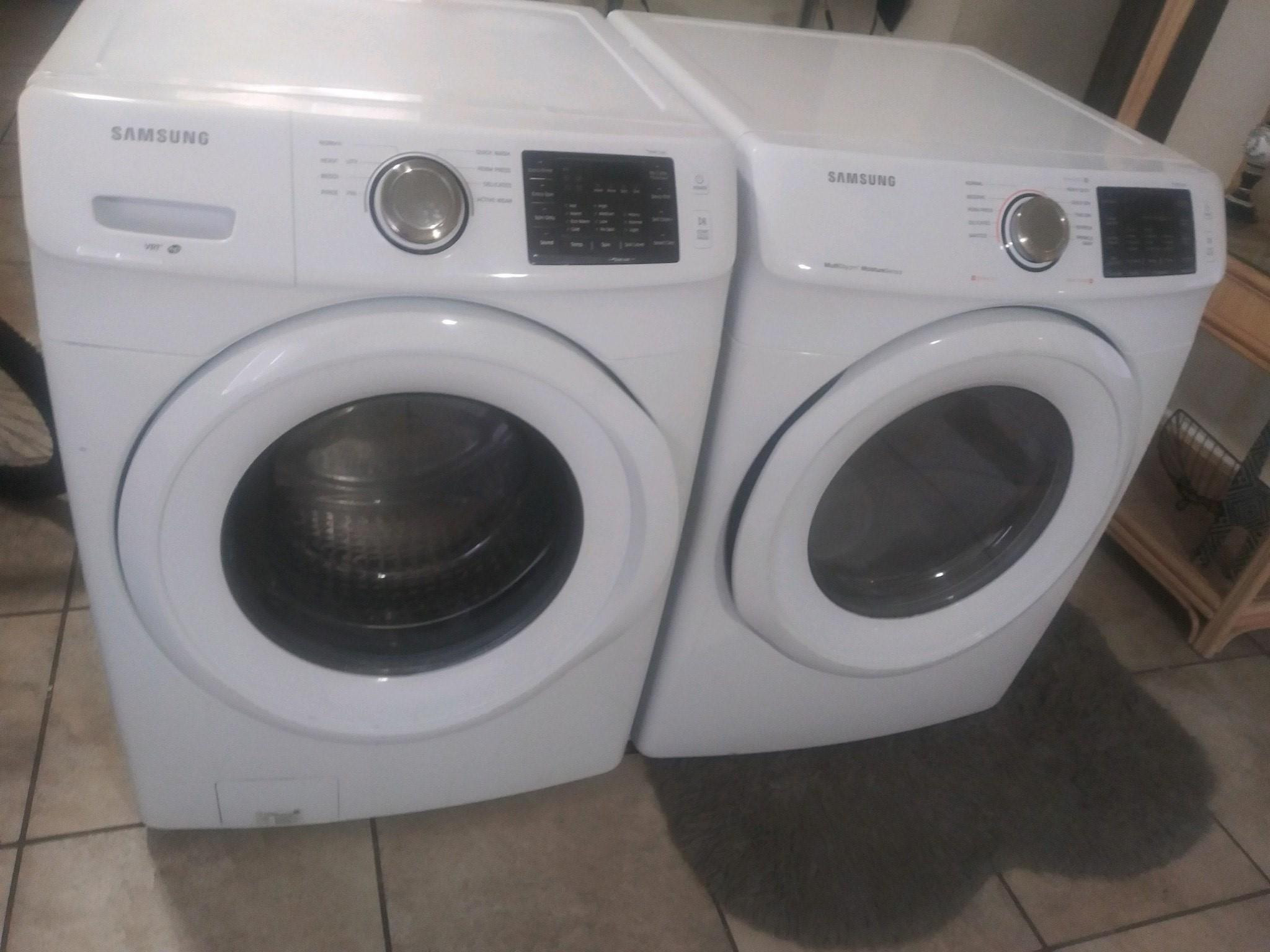 721 Southwest 8th Street Pompano Beach, FL 33060 - Photo 12 of 21 a utility room with dryer and washer