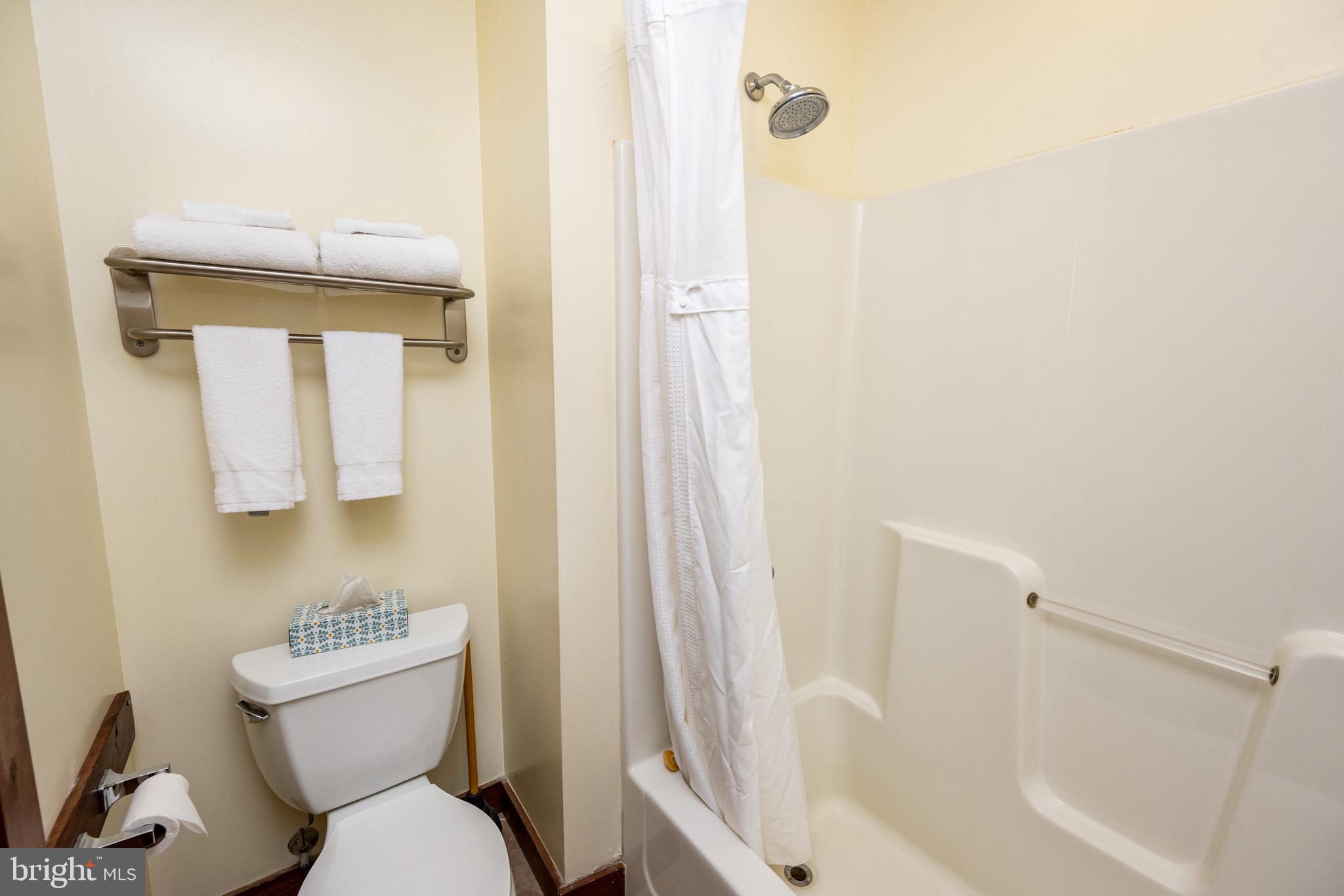 565 Glendale Road, Unit 210A Oakland, MD 21550 - Photo 15 of 33