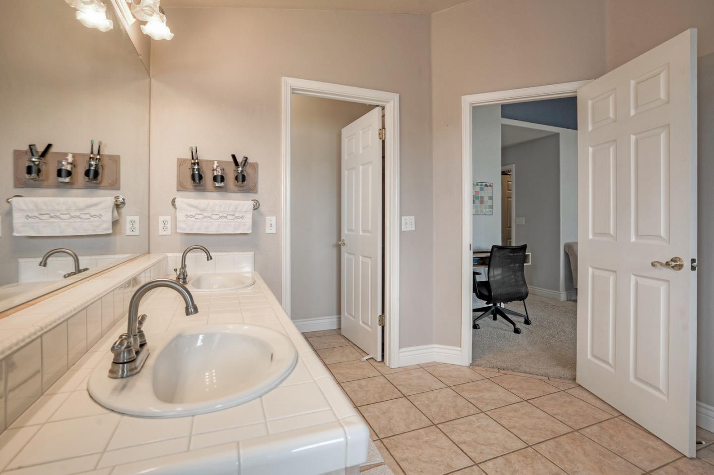 5492 Mesa Road Gilroy, CA 95020 - Photo 36 of 46 Gallery Image 36