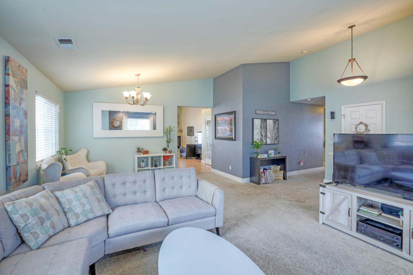 5492 Mesa Road Gilroy, CA 95020 - Photo 10 of 46 Gallery Image 10