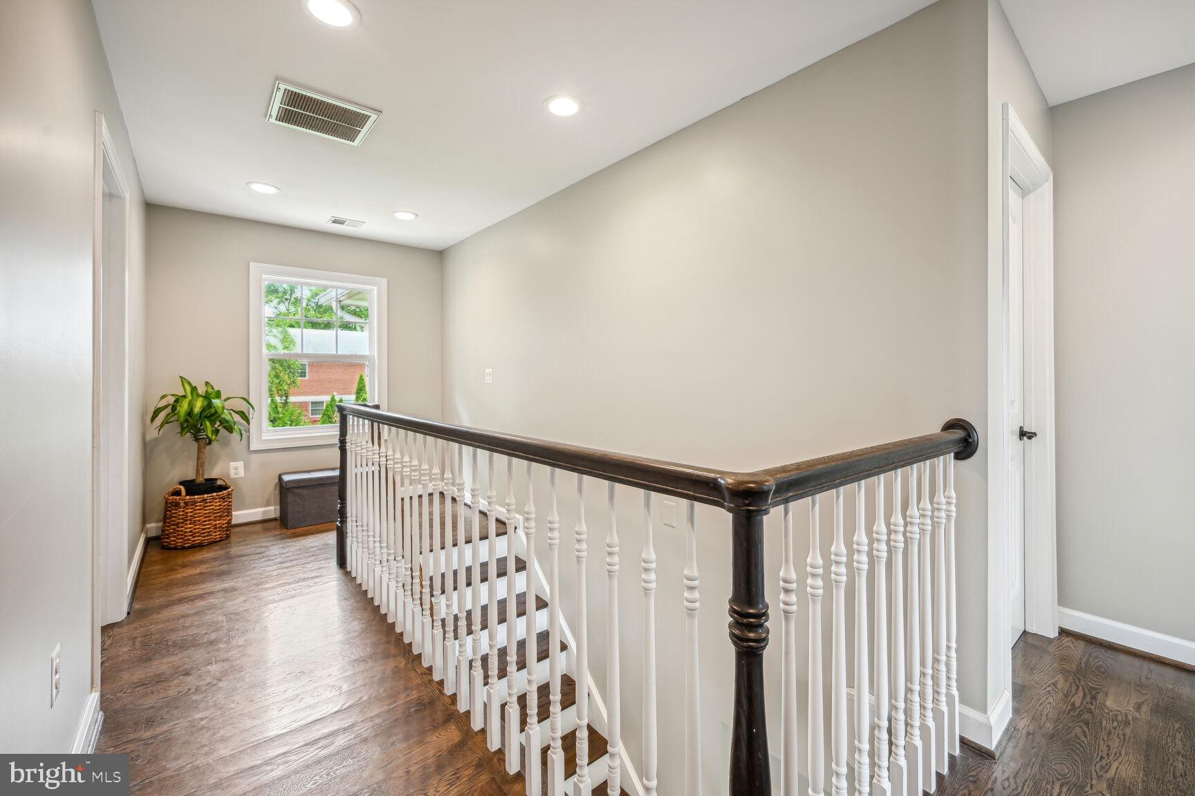 6801 Dean Drive McLean, VA 22101 - Photo 23 of 48