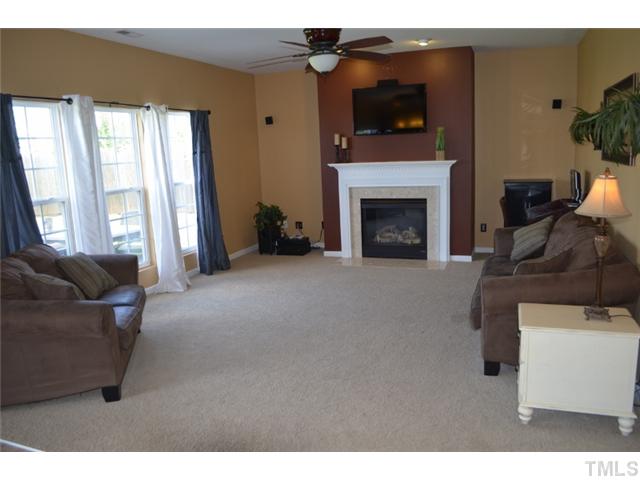 733 Stackhurst Way Wake Forest, NC 27587 - Photo 3 of 10 Gallery Image 3
