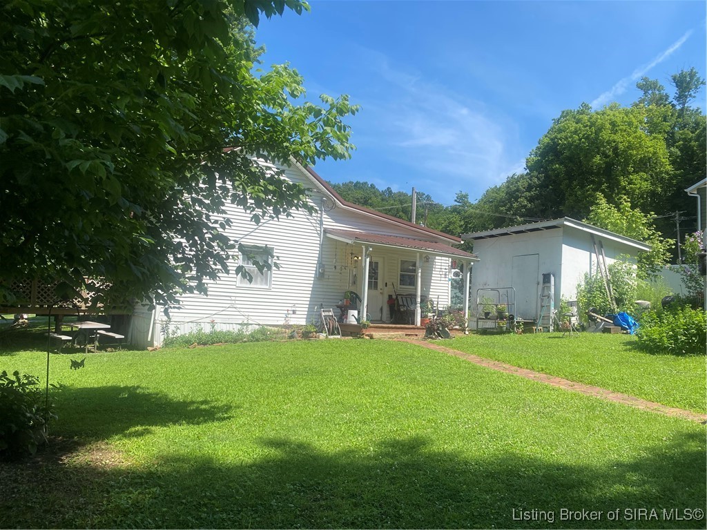 302 Court Street Leavenworth, IN 47137 - Photo 2 of 12