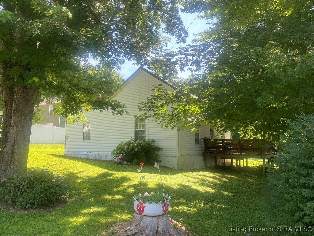 302 Court Street Leavenworth, IN 47137 - Photo 4 of 12